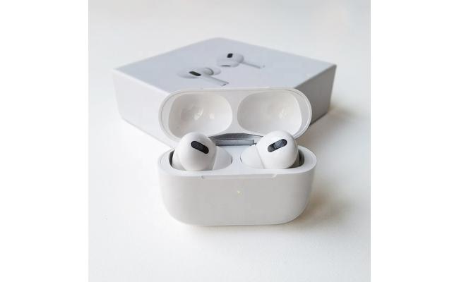 InPods 13 With Wireless Charging Case Earphone